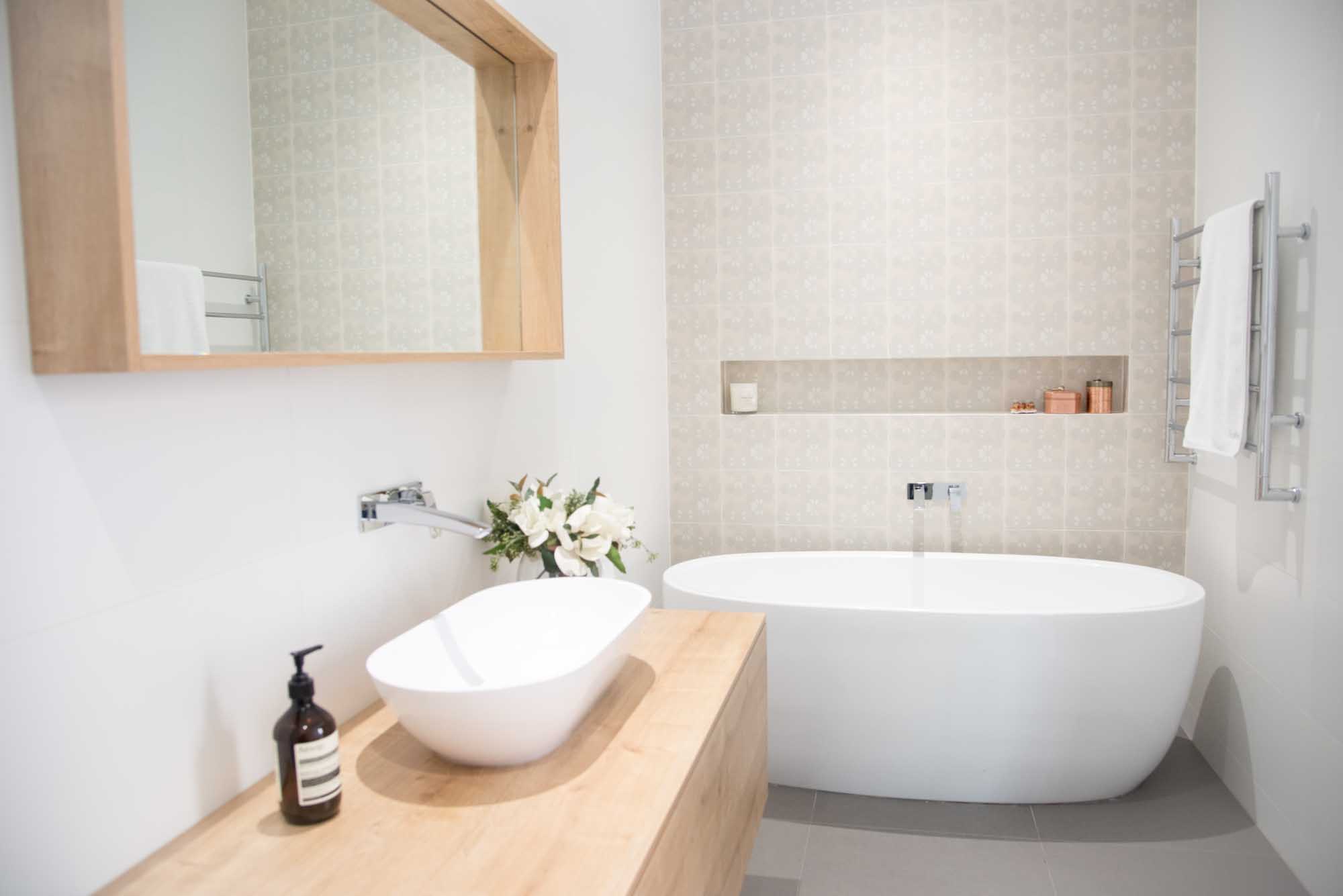 SHOWER NICHE VERSUS SHOWER LEDGE Anoushka Allum Design